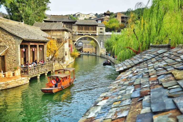 Beijing: Jinshanling, Simatai Wall and Gubei Water Town Tour
