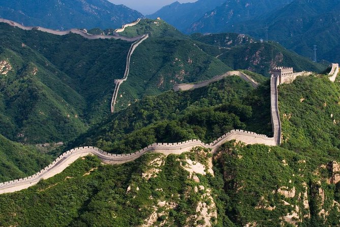 Beijing Private Tour to Badaling Great Wall and Longqing Gorge With Boat Ride