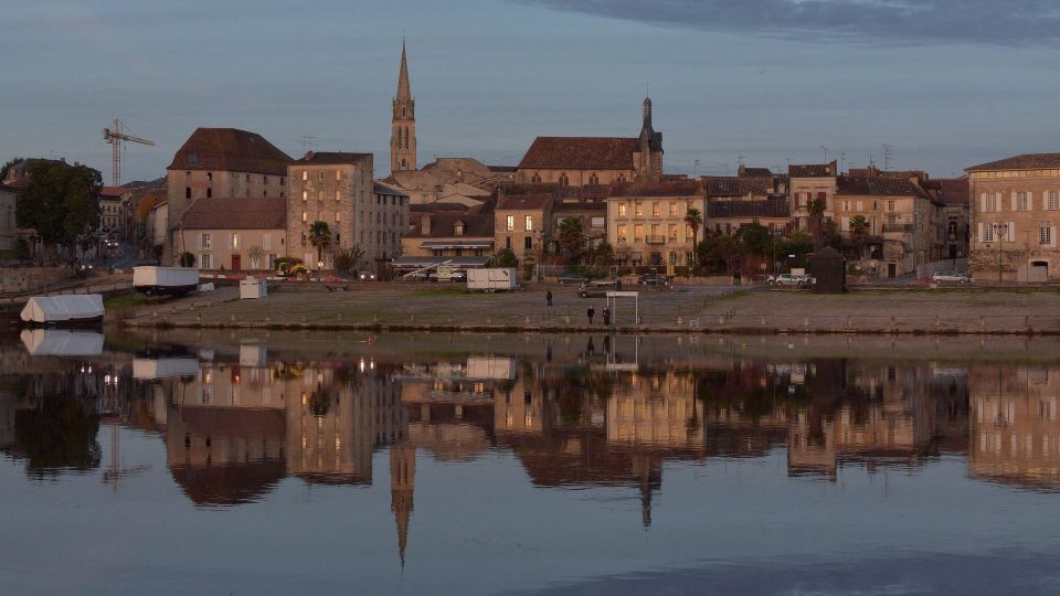 Bergerac: Private Guided Walking Tour - Experience Highlights