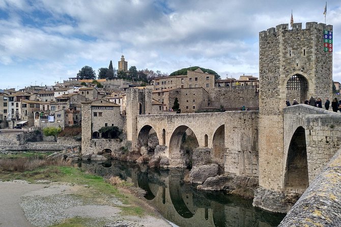 Besalu & 3 Medieval Towns Small Group Tour With Hotel Pick-Up