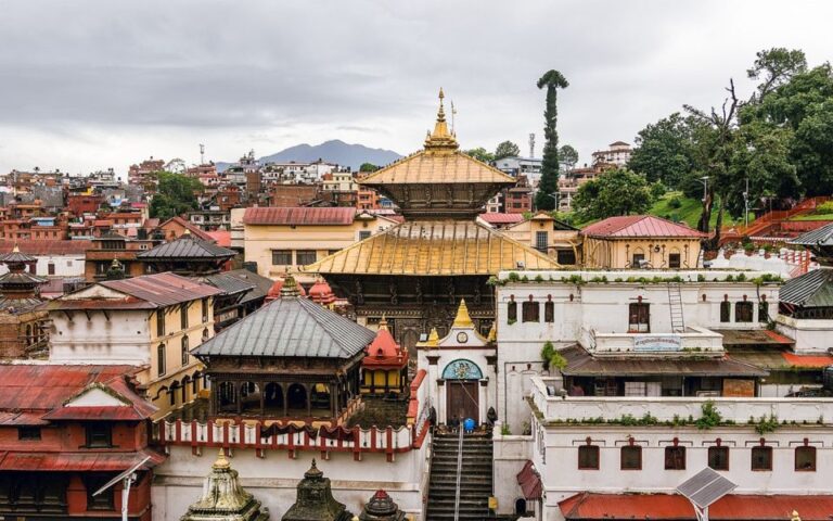 Best of Kathmandu: Private 7 UNESCO World Heritage Site Tour