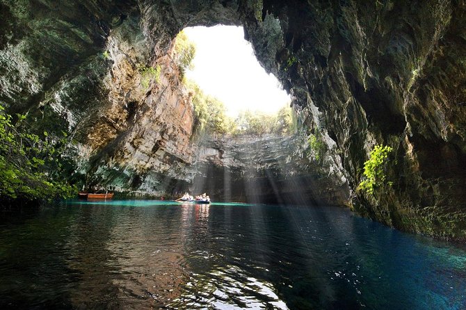 Best of Kefalonia: Half-Day Private Sightseeing Tour