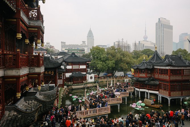 Best of Shanghai Day Tour, Including Jade Buddha Temple & Bund & Yuyuan Garden