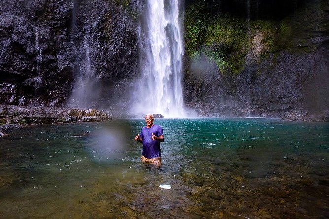 Biausevu Waterfall Tour (Sigatoka)