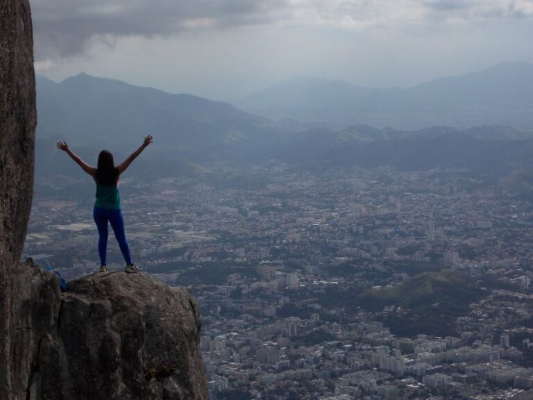 Bico Do Papagaio Guided Hiking Tour in the Tijuca Forest