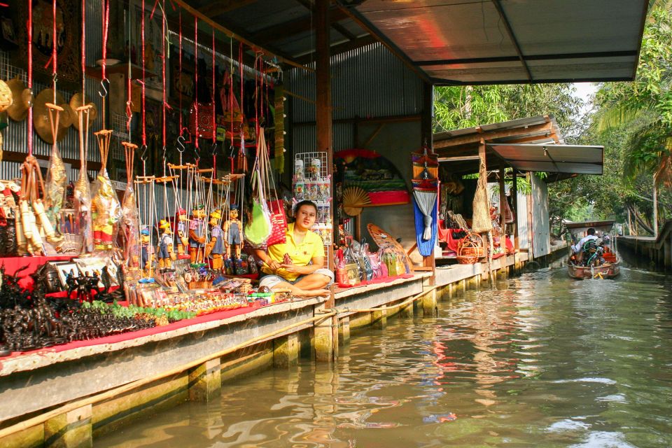 1 bkk meet monkey mangrove forest seafood market private BKK :Meet Monkey, Mangrove Forest, Seafood& Market -Private