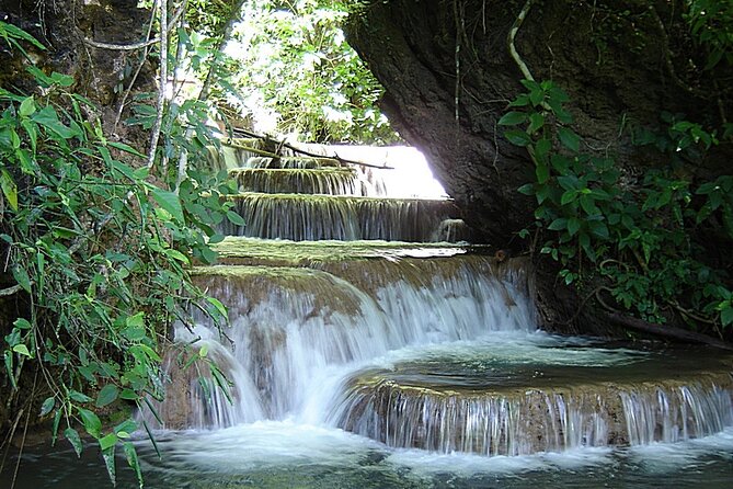 Boca Da Onça Waterfall Tours