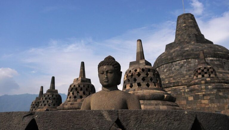 Borobudur Climb and Prambanan Tour With Guide