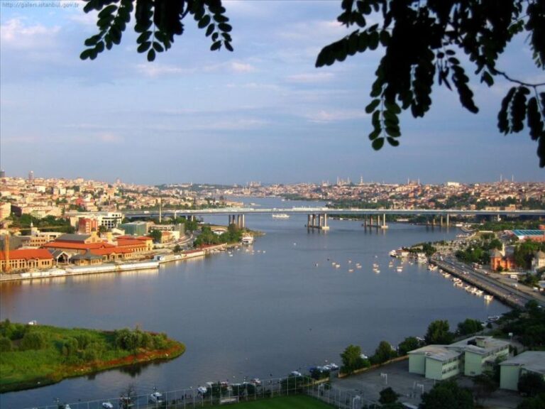 Bosphorus Boat Cruise & Two Continents Tour With Lunch