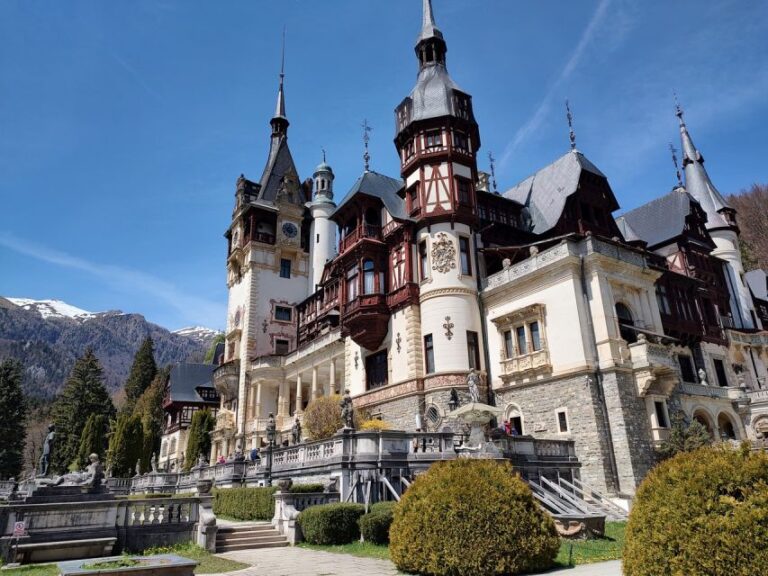 Brasov: Bran, Peles and Cantacuzino Castles Day Tour