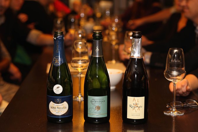 Bubbles and Bites: Viators Perfect Champagne Pairing Formula