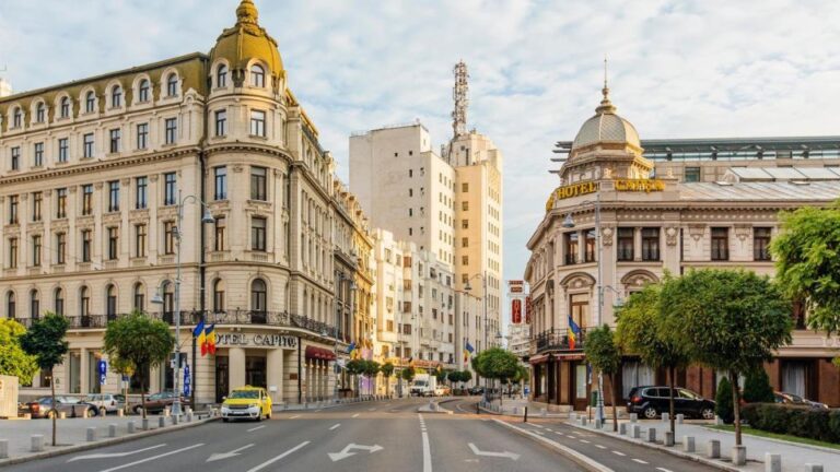 Bucharest in Detail: An Epic Journey on Foot
