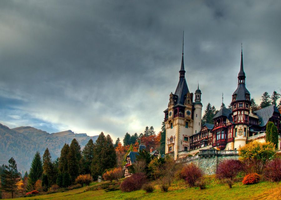 1 bucharest peles castle dracula castle black church brasov Bucharest - Peleș Castle-Dracula Castle-Black Church Brasov