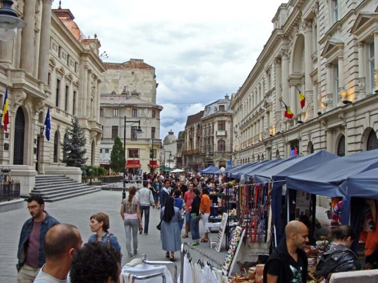 Bucharest: Private City Tour Guided Experience