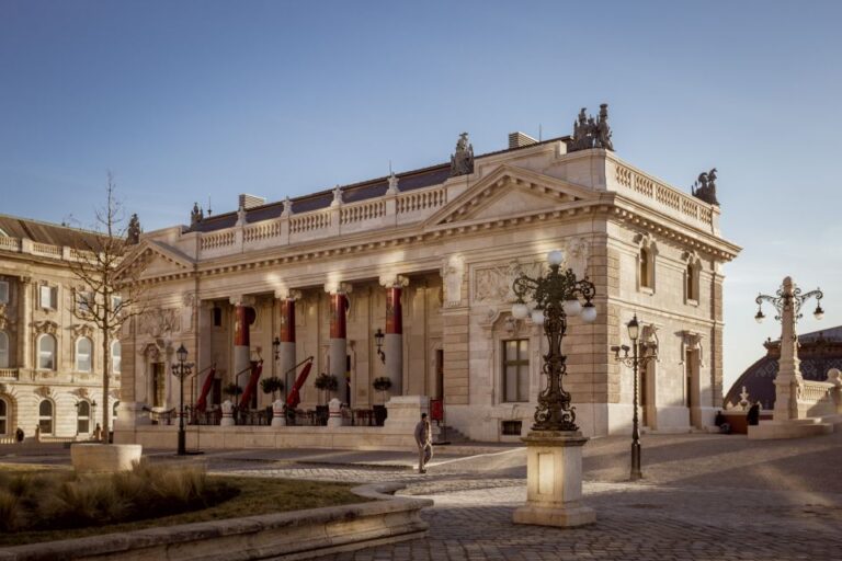 Buda Castle: Hungarian Delicacies & Historical Exhibition