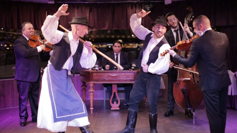 Budapest: 6-Course Dinner Cruise With Operetta and Folk Show