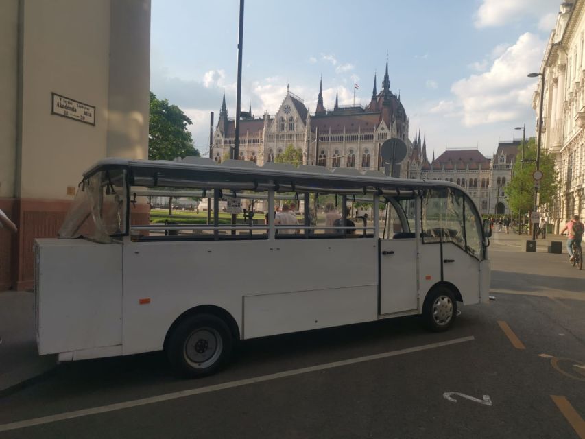 1 budapest beer bus sightseeing tour Budapest: Beer Bus Sightseeing Tour