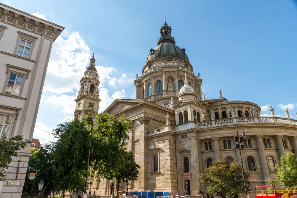 Budapest: Big Bus Hop-On Hop-Off Sightseeing Tour