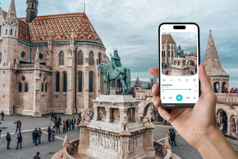 Budapest: In-App Audio Tour of Buda Castle Hill (ENG)