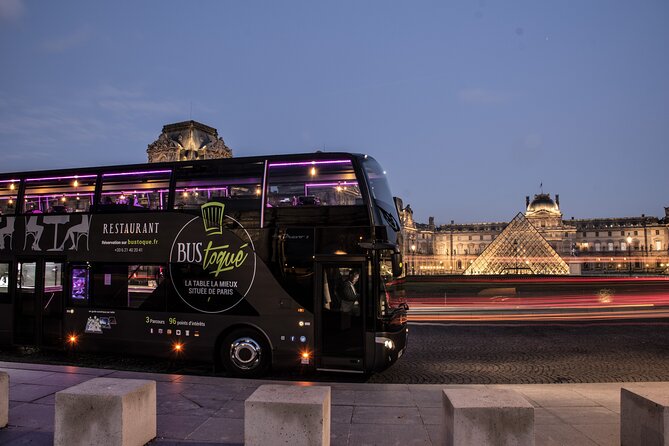 Bus Touched Champs-Elysées PARIS BY NIGHT O CASTLE