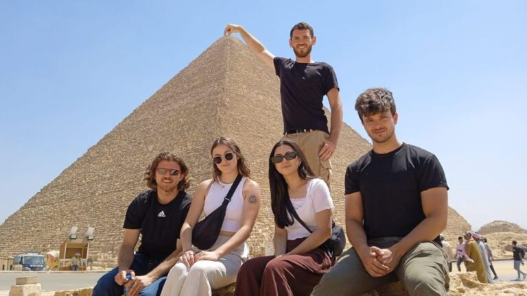 Cairo: Day Tour Visit Pyramids, Sphinx, Saqqara and Memphis.