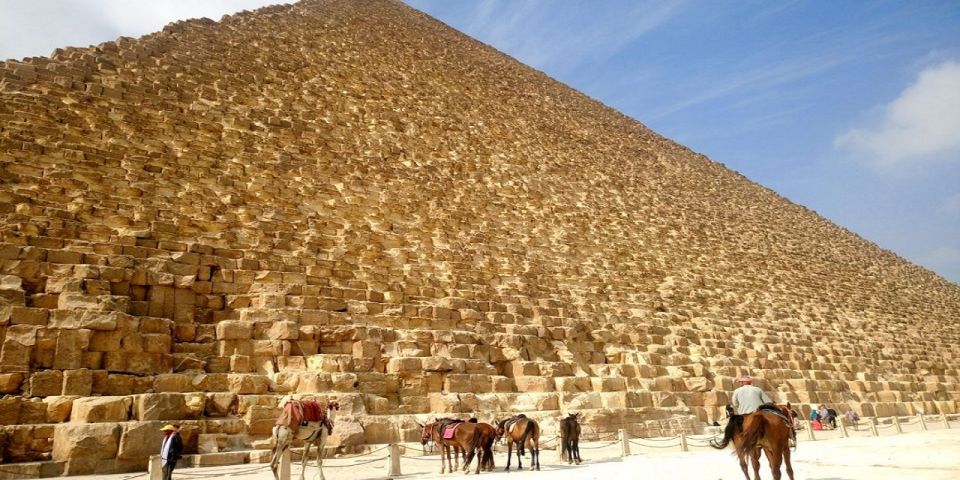 1 cairo giza pyramids egyptian museum day trip camel lunch Cairo: Giza Pyramids, Egyptian Museum Day-Trip, Camel, Lunch
