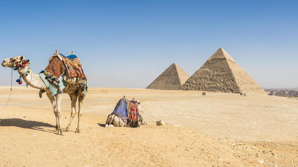 1 cairo giza pyramids memphis saqqara private tour lunch Cairo: Giza Pyramids, Memphis, Saqqara Private Tour & Lunch