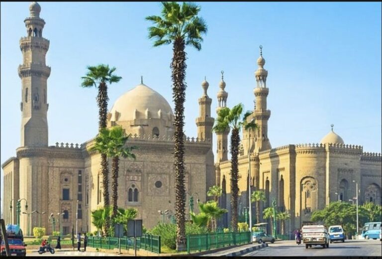 Cairo: Islamic and Coptic Cairo Private Tour With Lunch