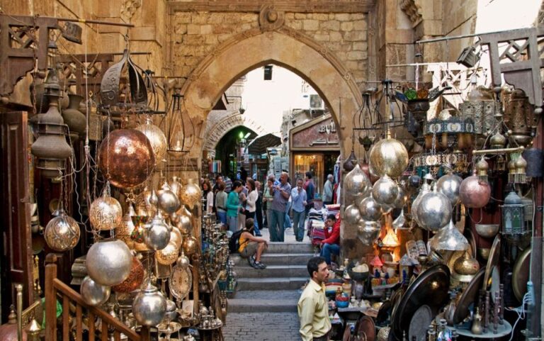 Cairo: Local Markets & Khan El Khalili Private Shopping Tour
