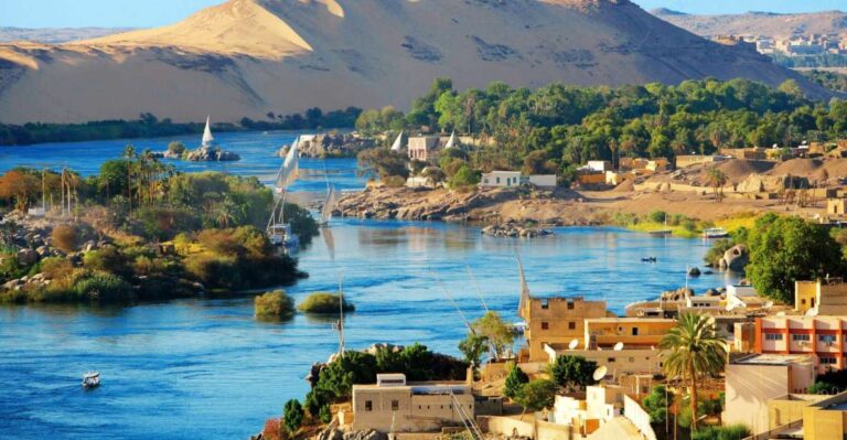 Cairo & Nile: 7 Days Hotel & Cruise by Flight