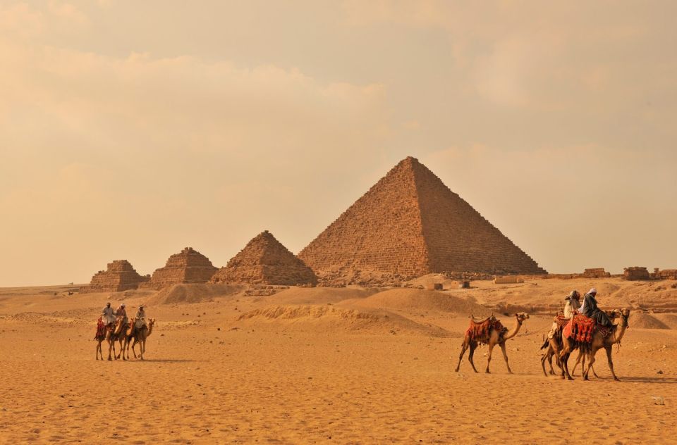 Cairo: Pyramids, Egyptian Museum and Citadel Tour With Lunch - Key Points