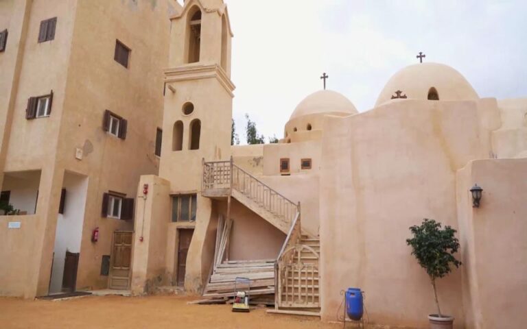 Cairo :Tour to Wadi El Natron Monastery From Cairo