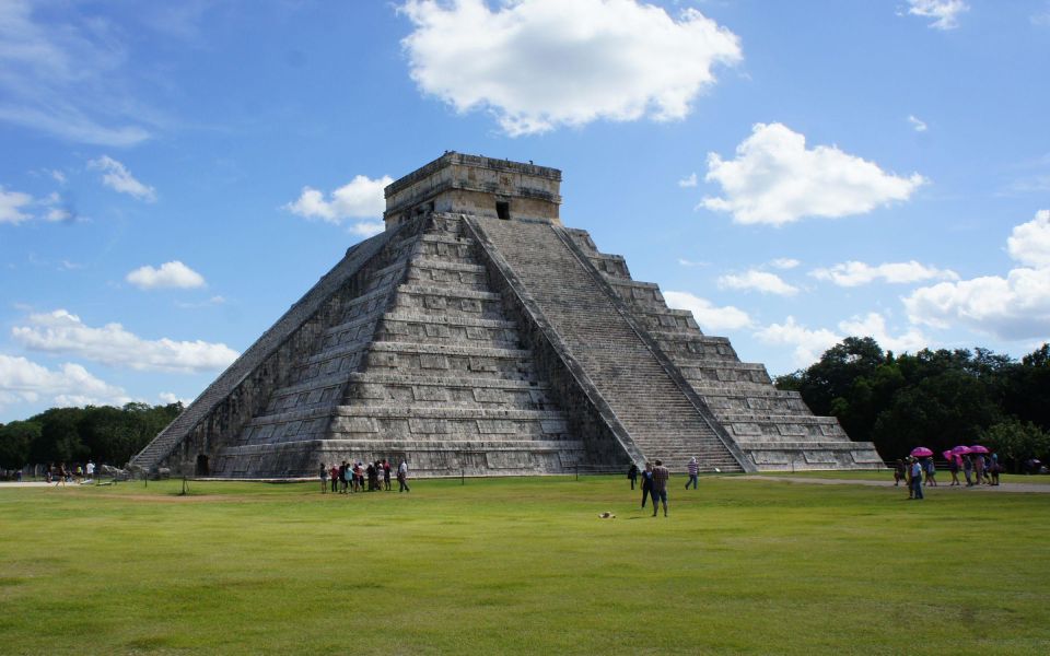 1 cancun chichen itza ik kil cenote valladolid with lunch Cancun: Chichen Itza, Ik Kil Cenote, & Valladolid With Lunch