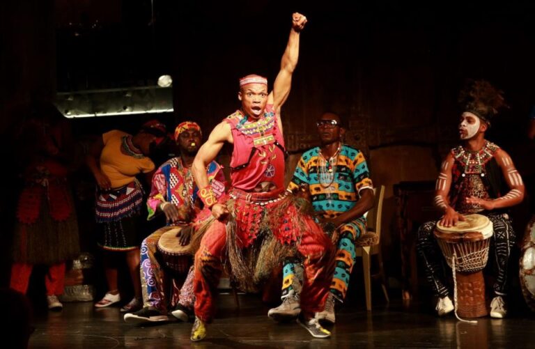 Cape Town: African Dinner, Drumming Experience With Transfer