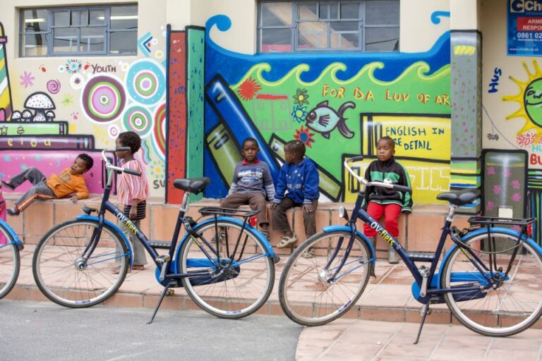 Cape Town: Cultural Cycling Tour