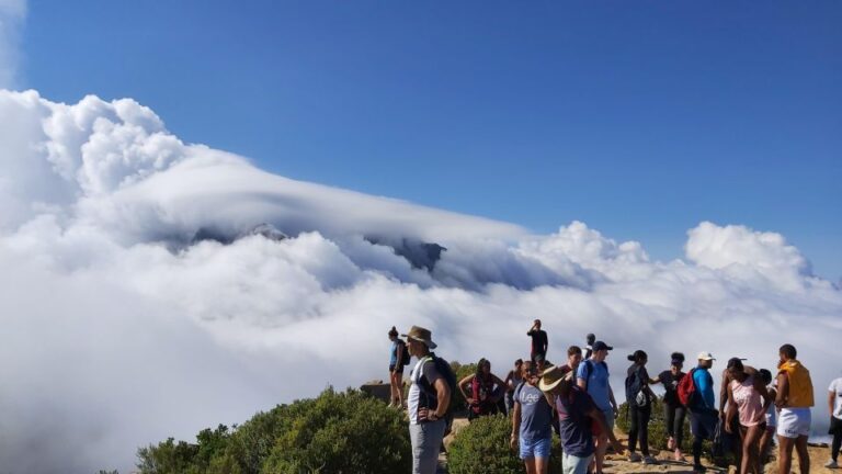 Cape Town: Lion’s Head Sunrise & Sunset Guided Hike