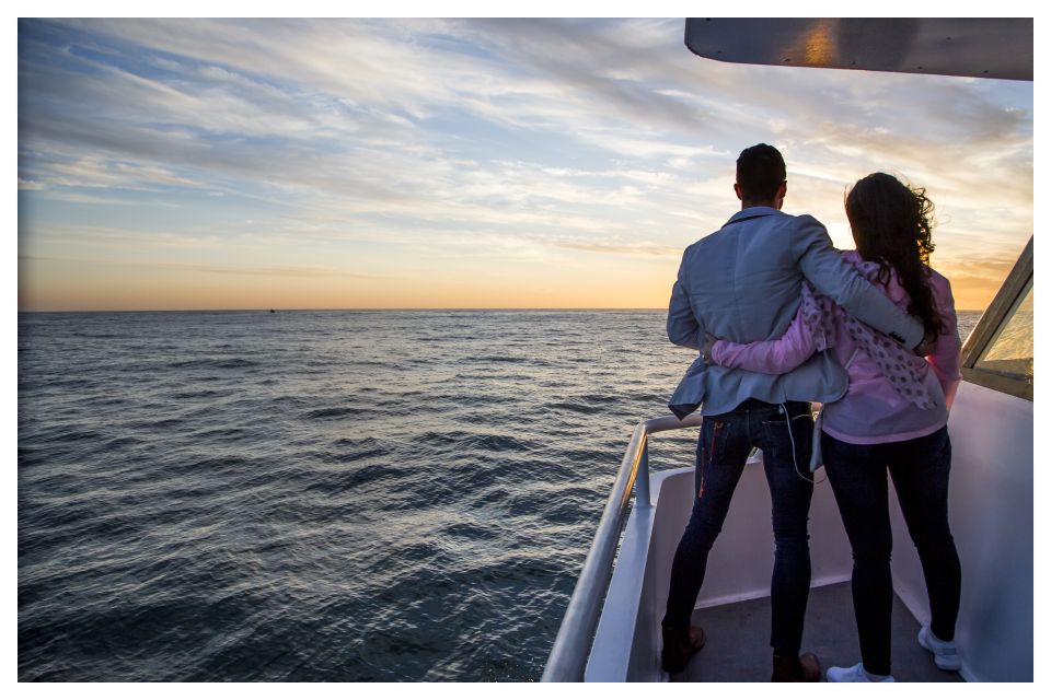 1 cape town sunset champagne cruise and 3 course dinner Cape Town: Sunset Champagne Cruise and 3-Course Dinner