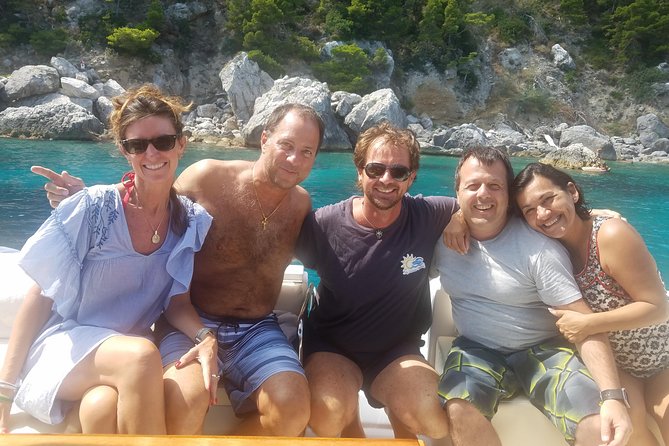 Capri by Boat With a Shared Tour Departing From Sorrento – MSH