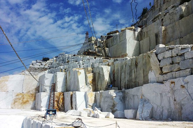 Carrara: Exclusive Marble Cave Tour Adventure in a 4×4