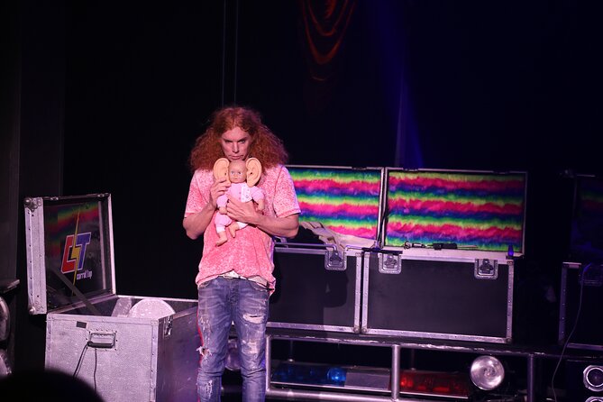 1 carrot top at the luxor hotel and casino Carrot Top at the Luxor Hotel and Casino