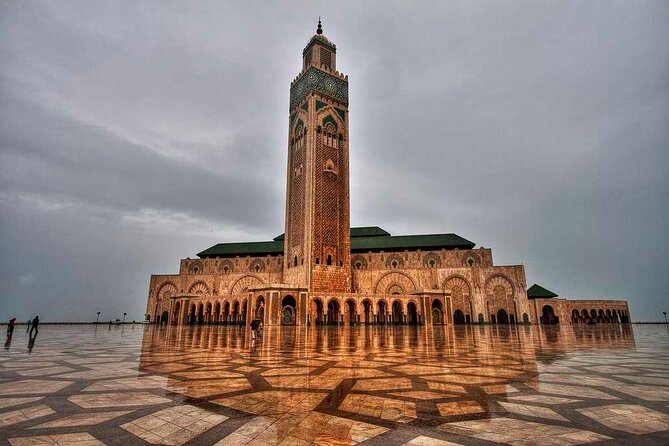 Casablanca Guided Private Tour Including Mosque Entrance