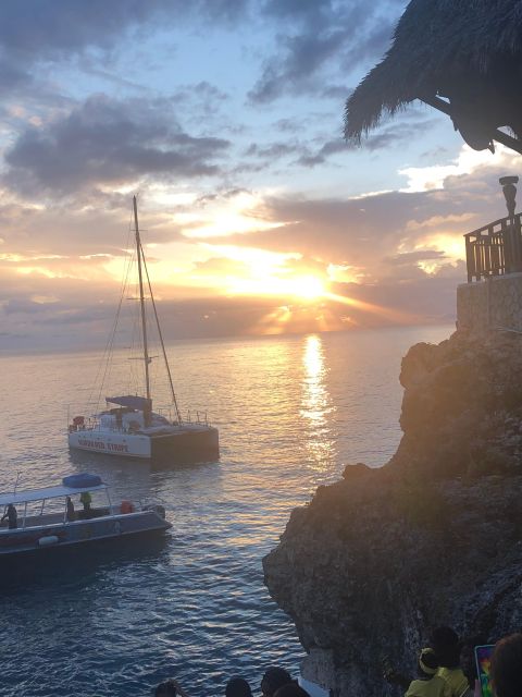 1 catamaran sunset cruise and ricks cafe tour Catamaran Sunset Cruise and Ricks Cafe Tour