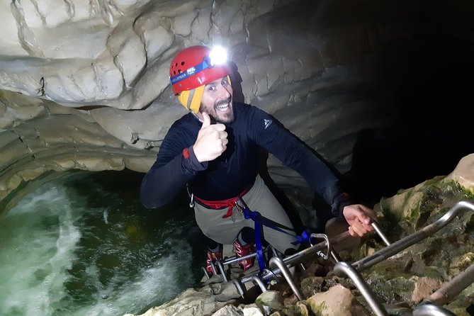 Cave Stream & Castle Hill/Kura Tawhiti Guided Tour From Christchurch