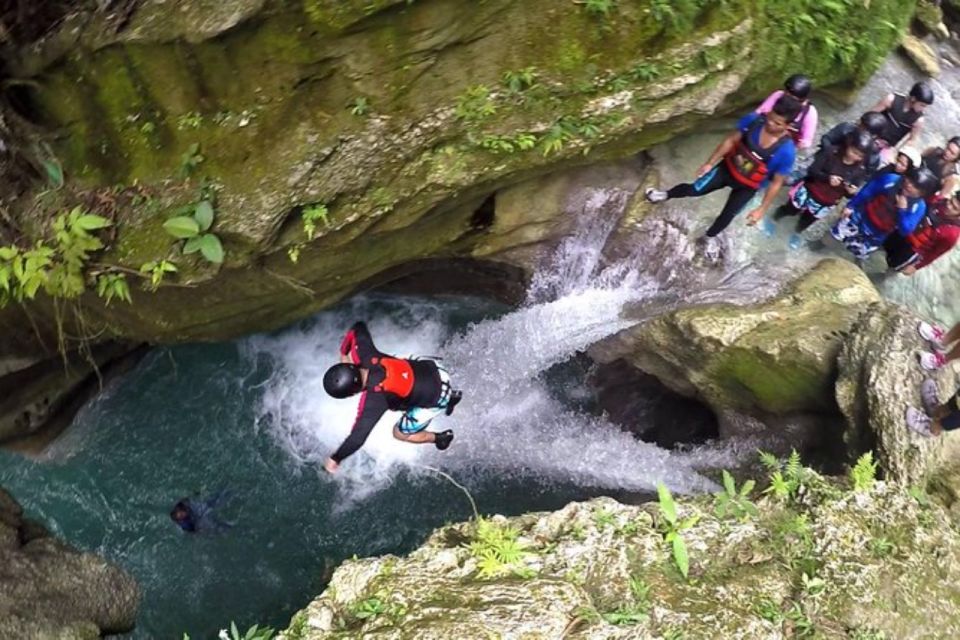 1 cebucanyoneeringkawasanfallsmantayupan falls and moalboal Cebu:CanyoneeringKawasanFalls,Mantayupan Falls and MoalBoal