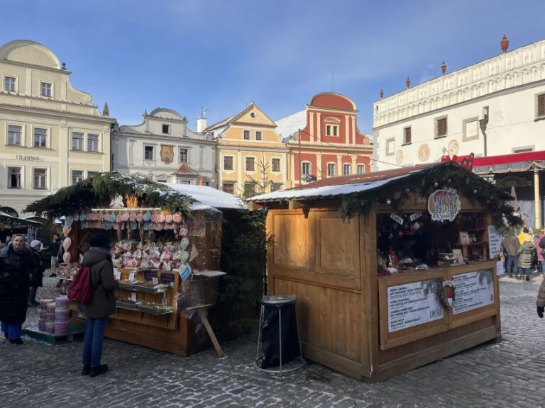 Cesky Krumlov: Private Christmas-Themed Walking Tour