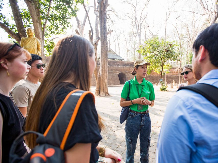 Chiang Mai: Doi Suthep and Wat Umong Enchanting Evening Tour