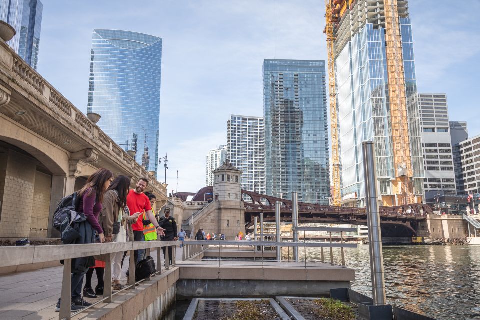 1 chicago river by private boat tour Chicago River by Private Boat Tour