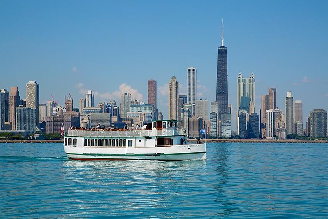 Chicago Urban Adventure River and Lake Cruise