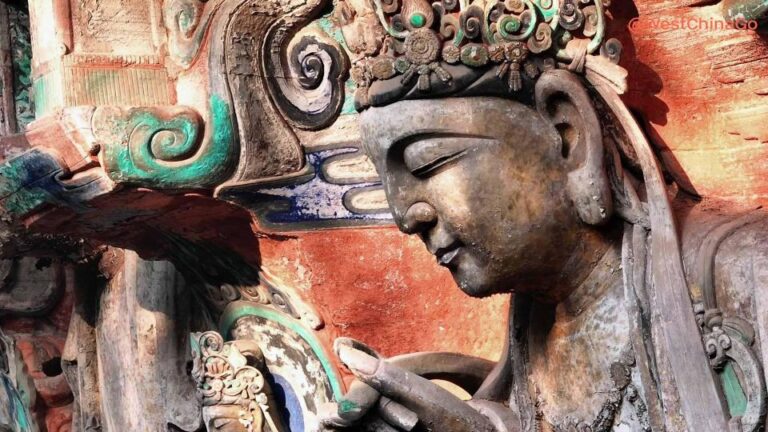 Chongqing: Dazu Rock Carvings Private Transfer or Tour