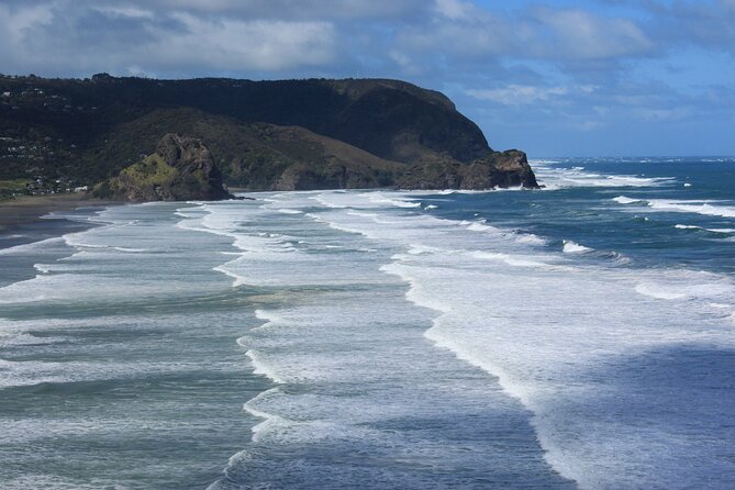 City to Piha – Auckland Day Expedition